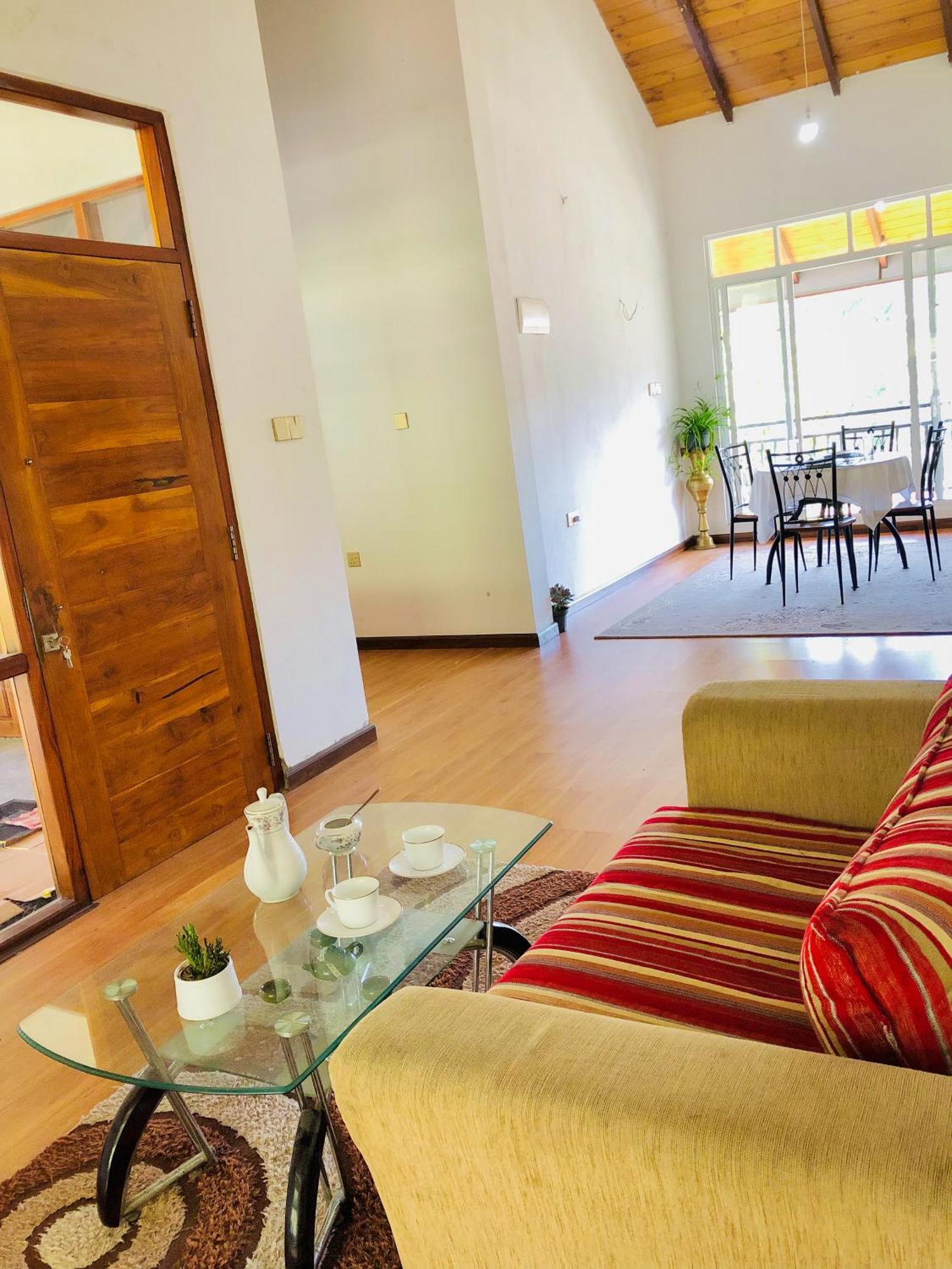 Star Holiday Home Нувара-Элия Экстерьер фото