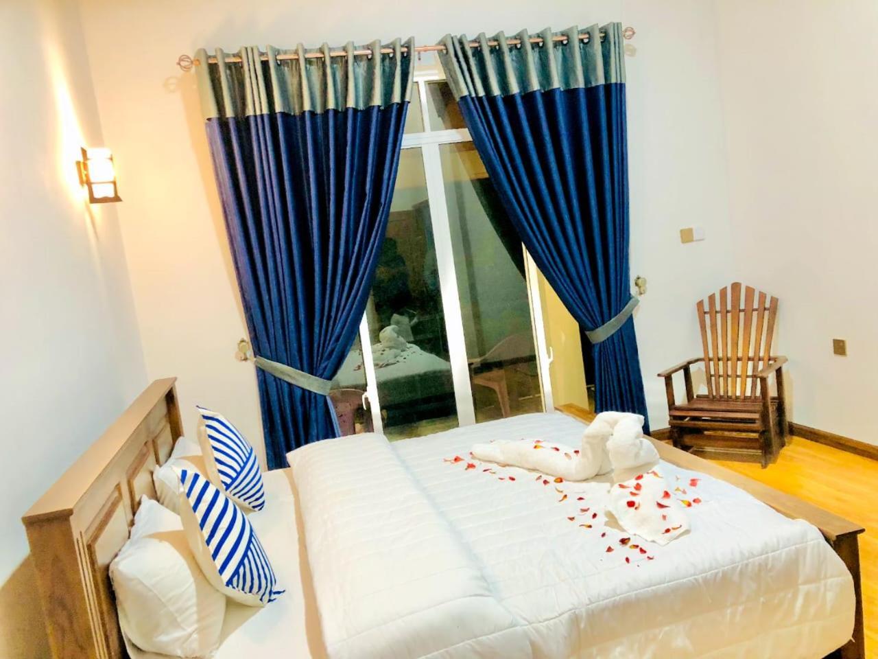 Star Holiday Home Нувара-Элия Экстерьер фото